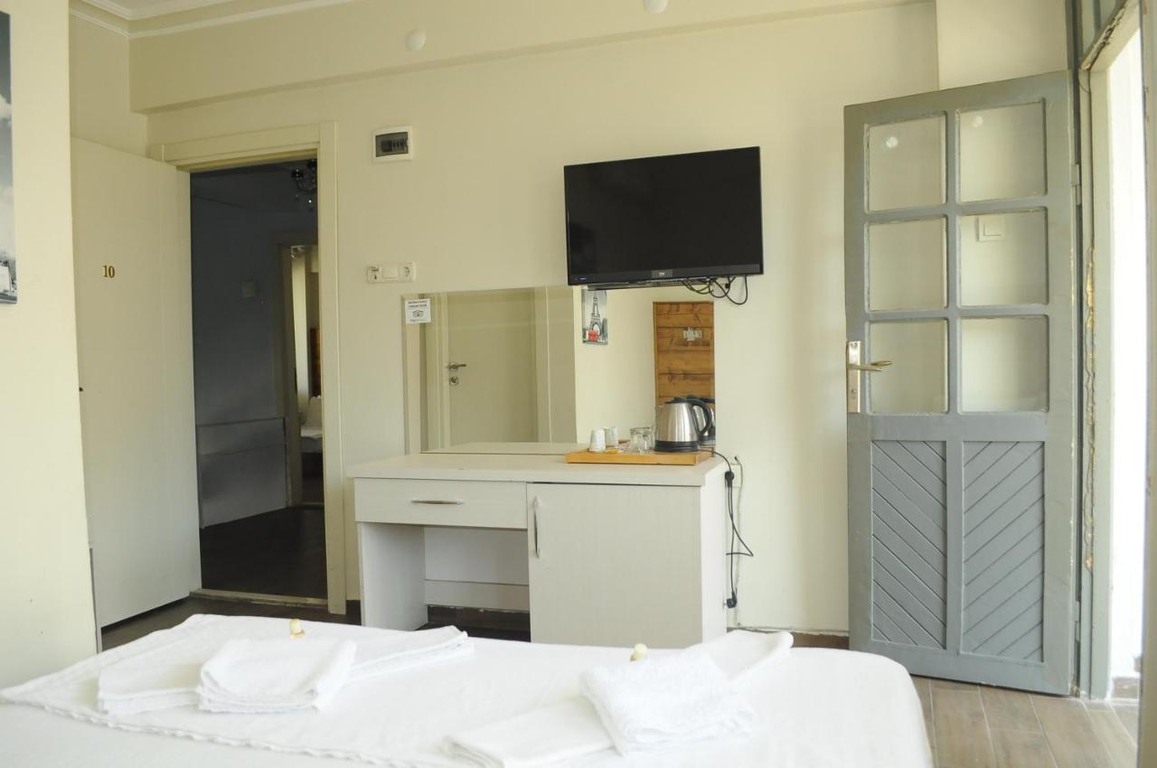 เคเมอร์ ปันซิยอน Hotel เกเมร์ ภายนอก รูปภาพ