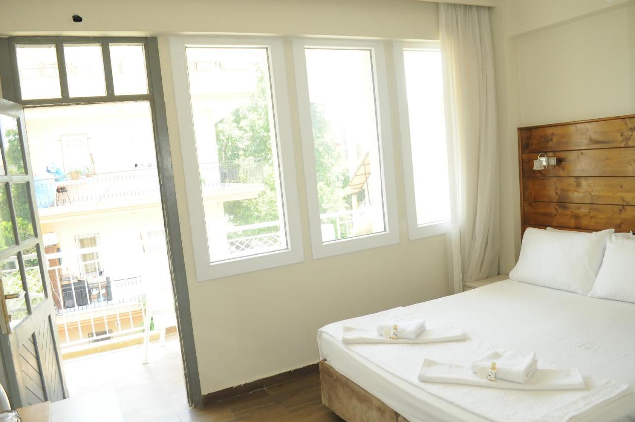 เคเมอร์ ปันซิยอน Hotel เกเมร์ ภายนอก รูปภาพ